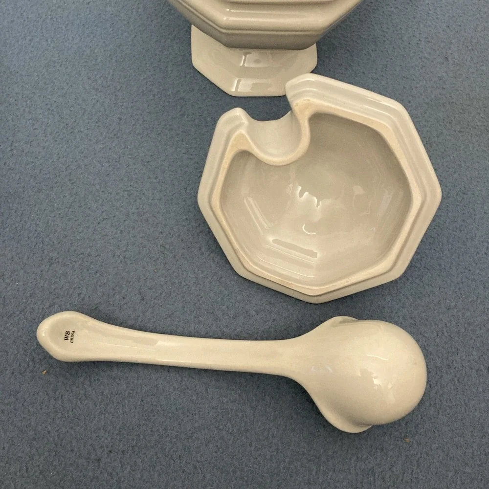 Williams-Sonoma Antique White 2011 Individual Soup Tureen w/Ladle Spoon